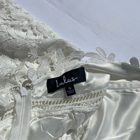 Lulu’s White Lace Backless Dress- Small - Picture 5 of 7